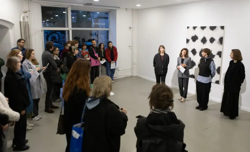 zdjęcie z wystawy Skład bławatny